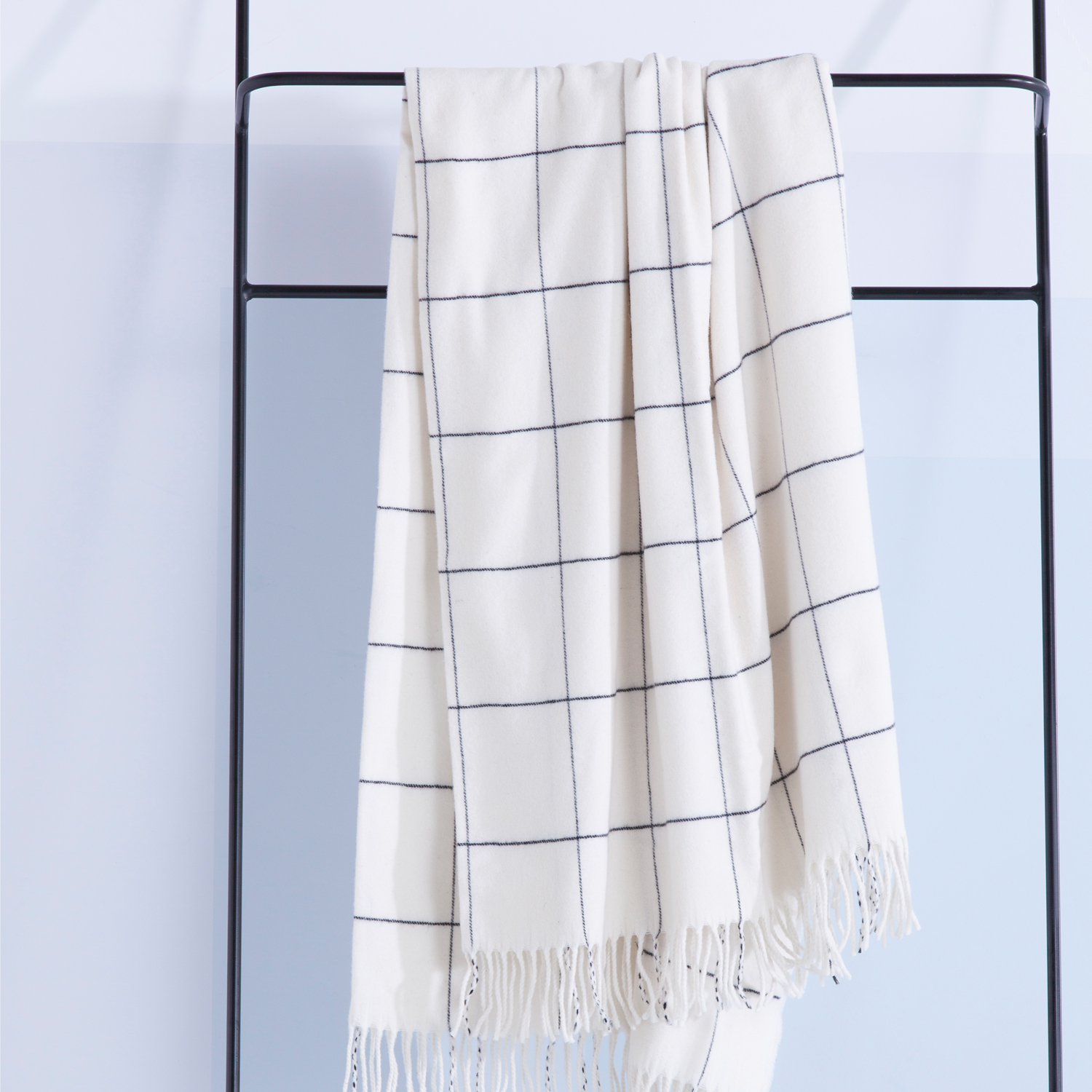 Damai Frame Plaid – Wool White